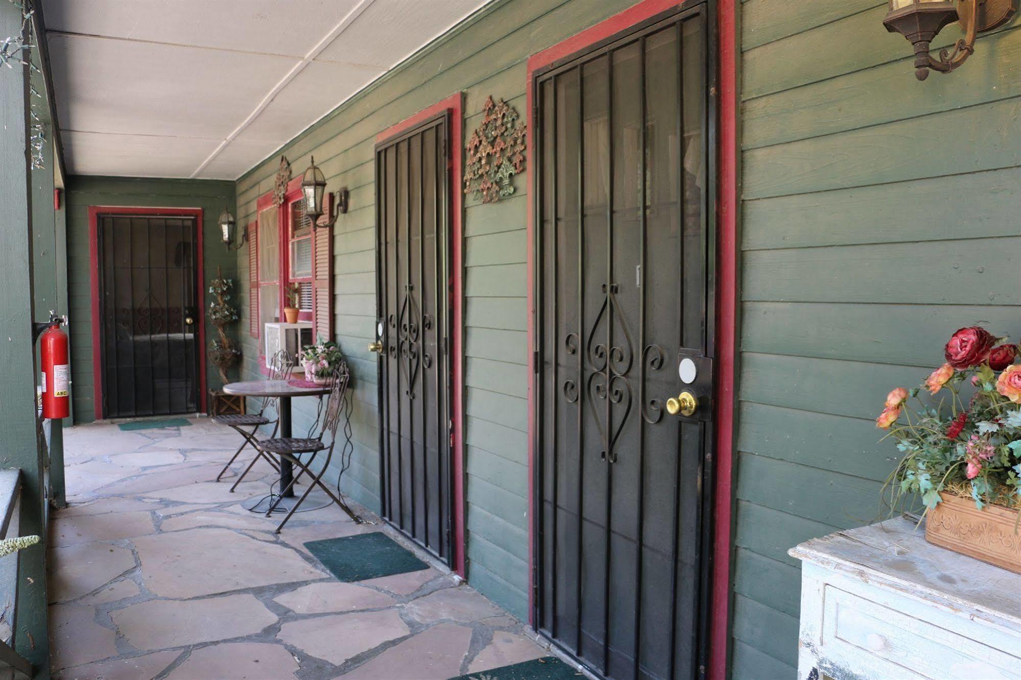 Apple Creek Cottages Prescott Exterior photo