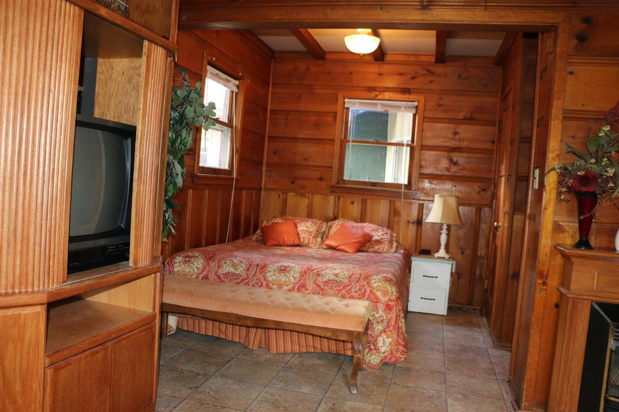 Apple Creek Cottages Prescott Exterior photo