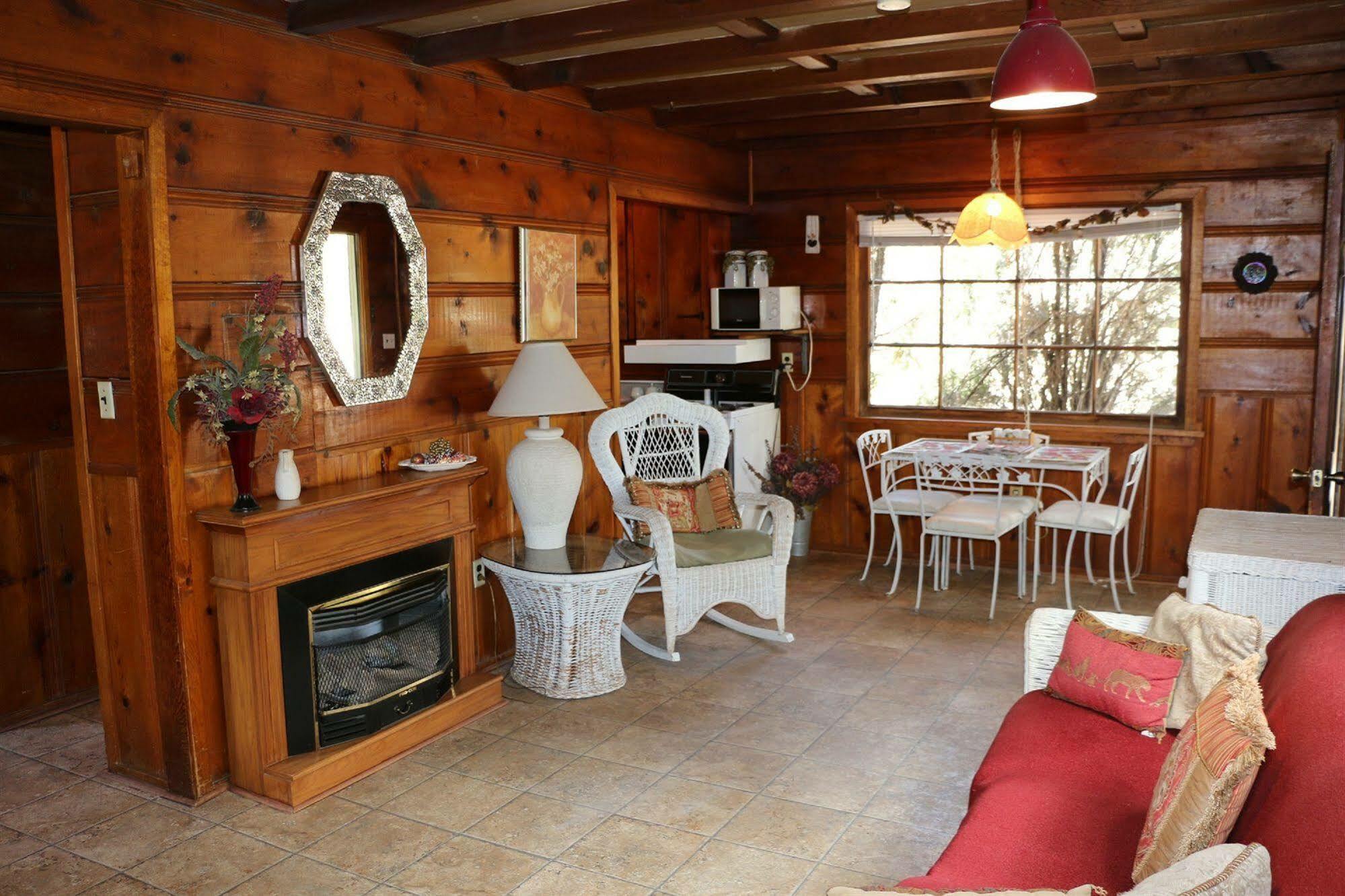Apple Creek Cottages Prescott Exterior photo